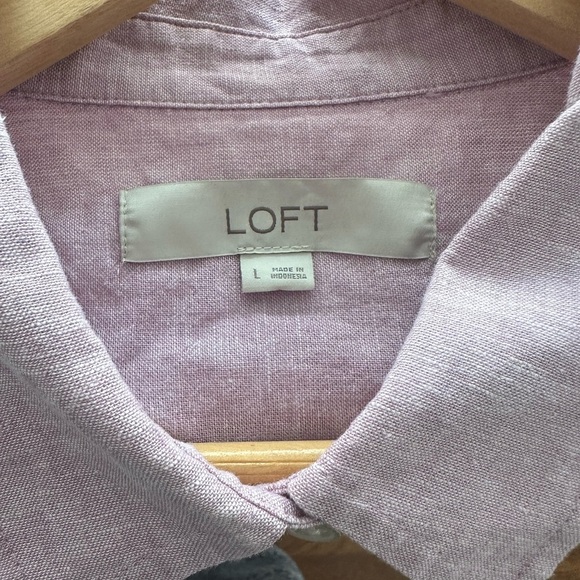 LOFT Pink Button Down Shirt Relaxed Fit - Picture 3 of 4